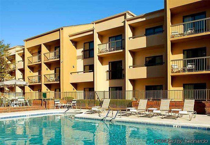 Courtyard Montgomery Dış mekan fotoğraf